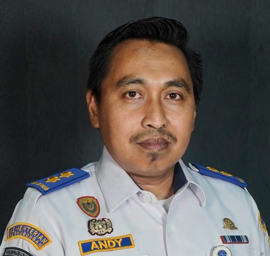 Wakil Direktur 2